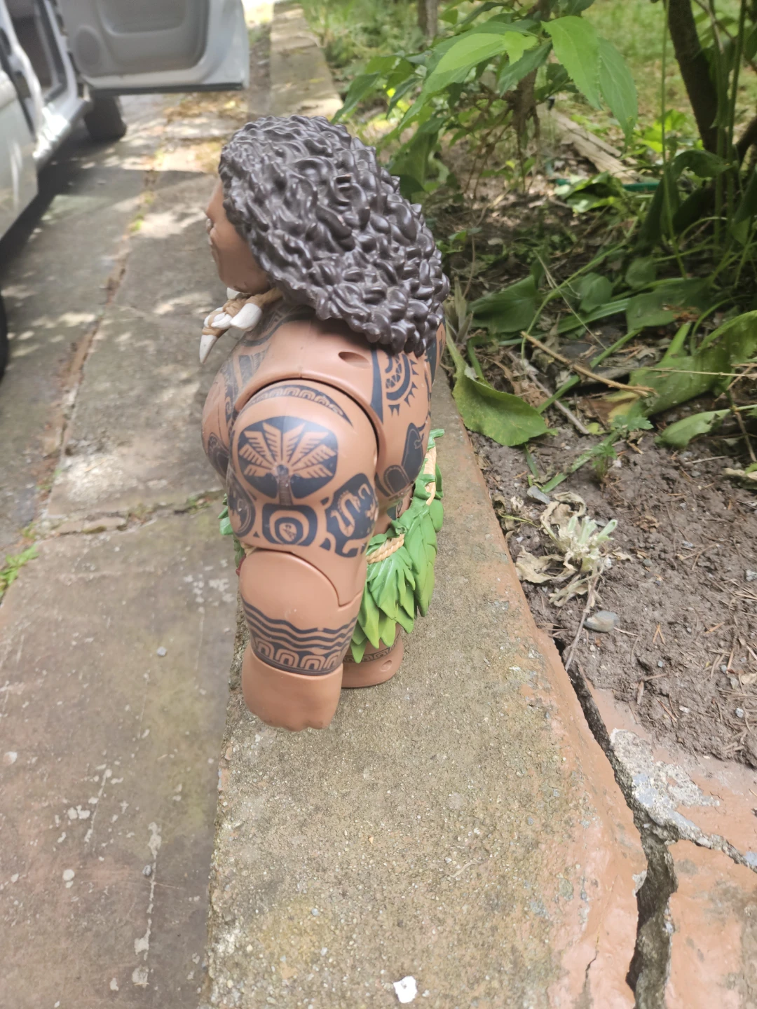Disney Moana Maui Action Figure - photo 4