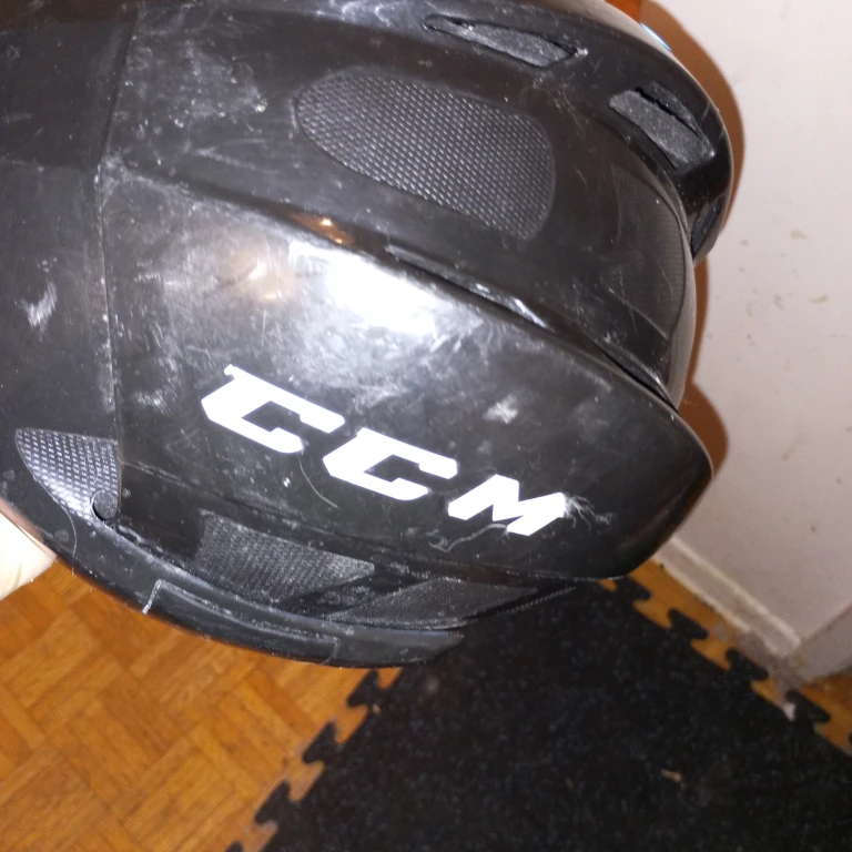 CCM Hockey Helmet - photo 3