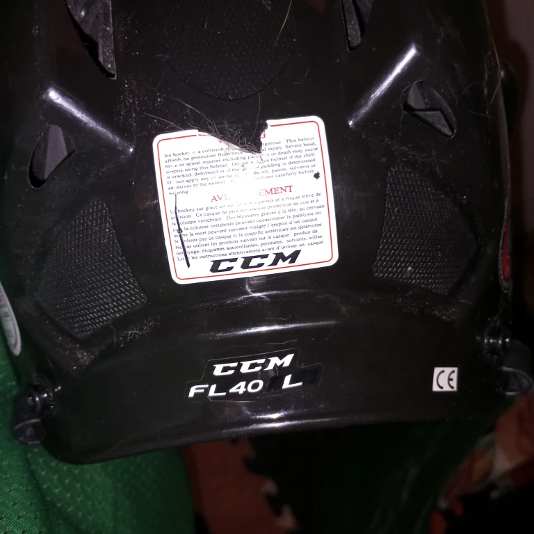 CCM Hockey Helmet - photo 4