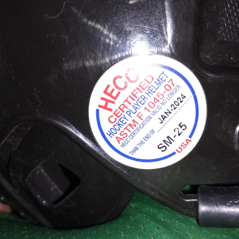 CCM Hockey Helmet - photo 5