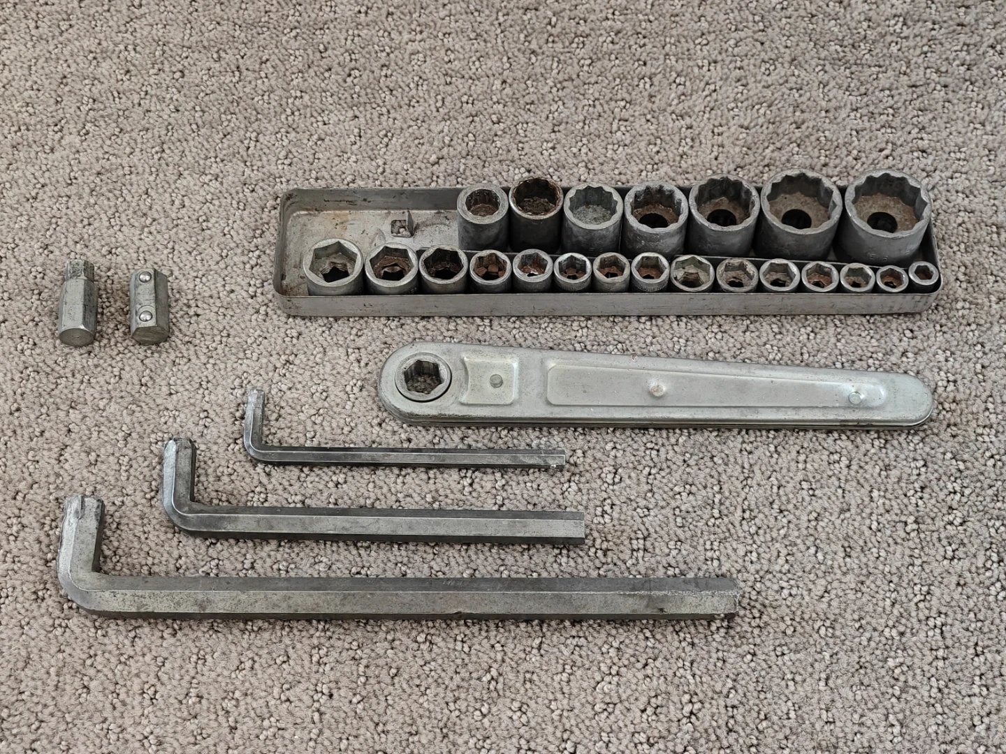 Vintage 29 Piece Hex Drive Socket w/ Hand Drive Wrench Set