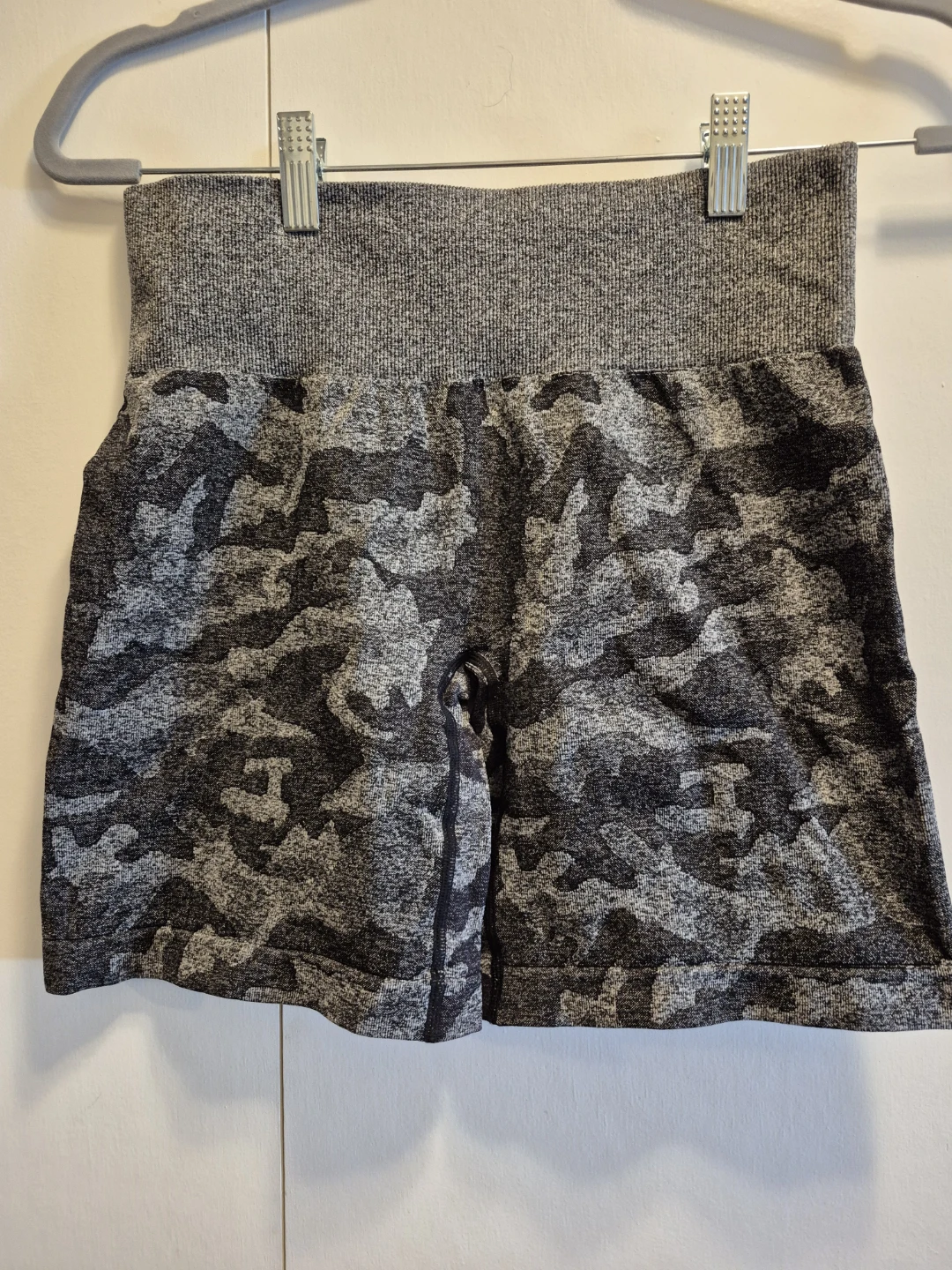 NVGTN Camo Seamless Workout Shorts