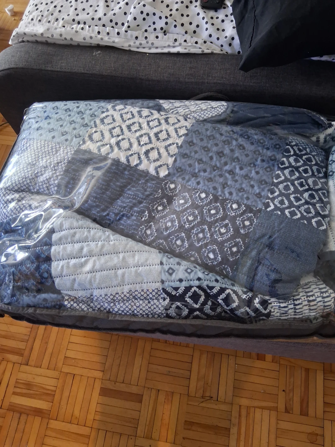 Blue Patchwork Quilt - photo 3