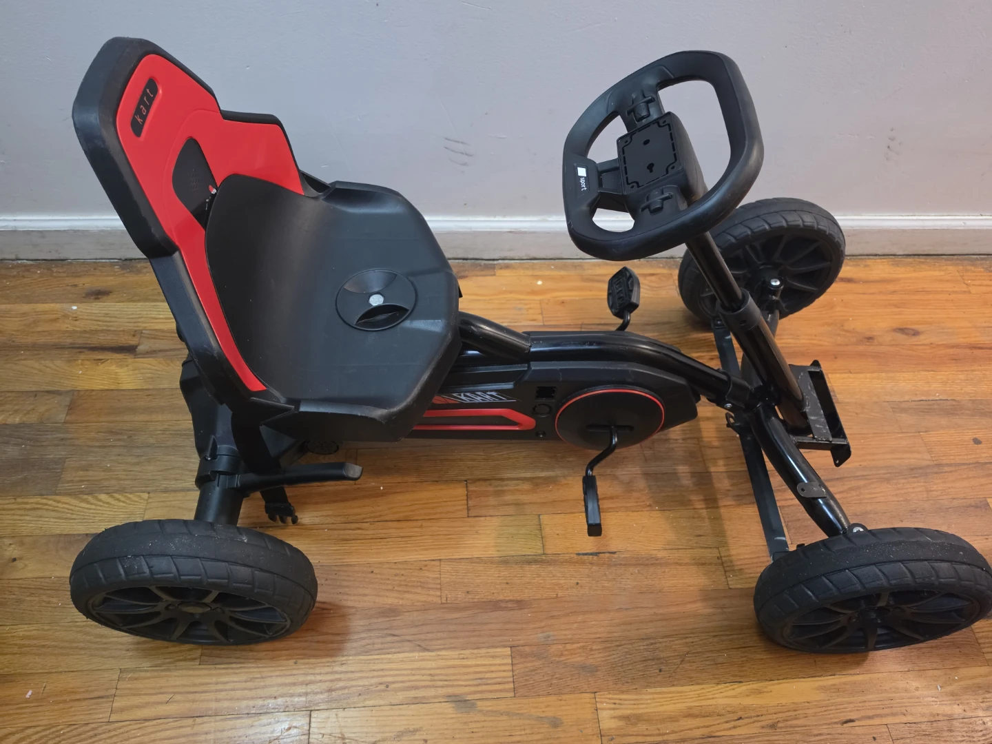 Kids Pedal Go Kart Ride On Toy - photo 2