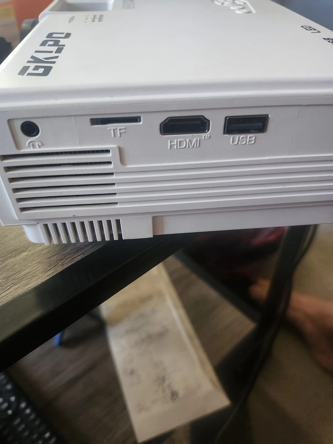 GKLPO Projector with USB and HDMI - photo 2