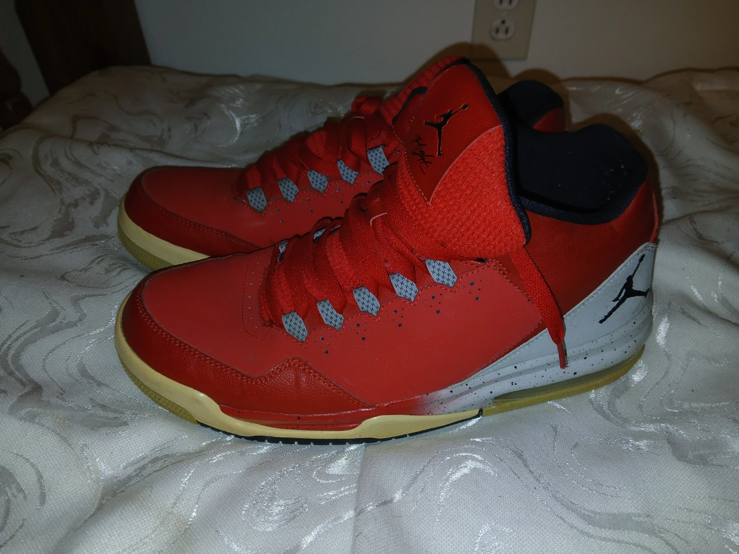 Nike jordans flight