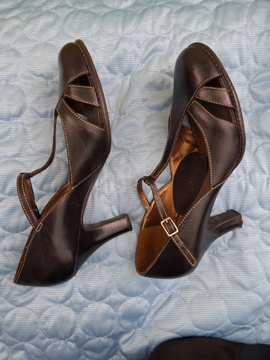 Naturalizer Black Leather T-Strap Heels Women's  9.5W - photo 2