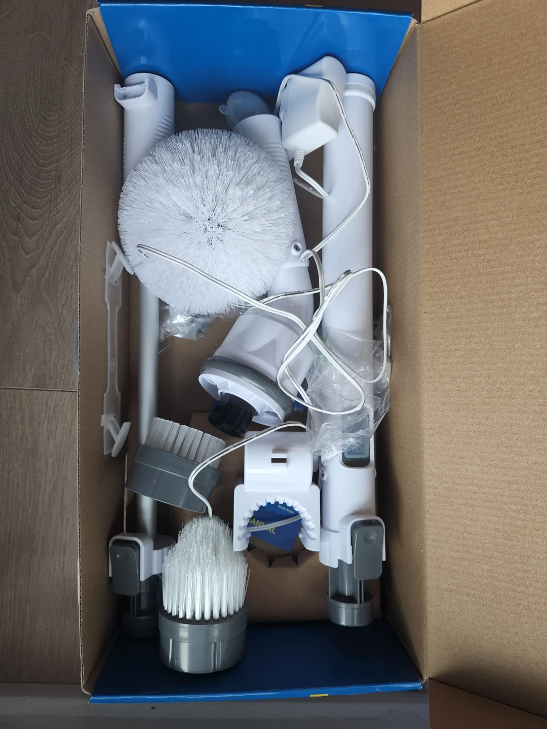 Bell+Howell Scrubtastic Rechargeable Power Scrubber - photo 3