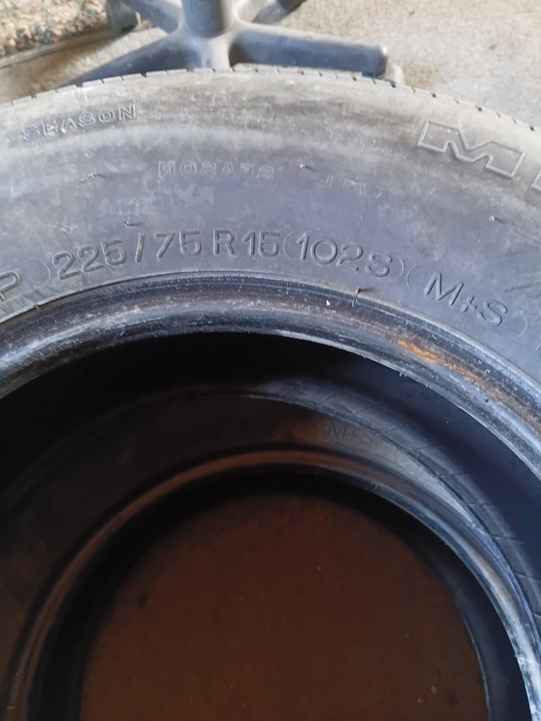 2 Michelin Radial Tire 225/75 R15 - photo 2