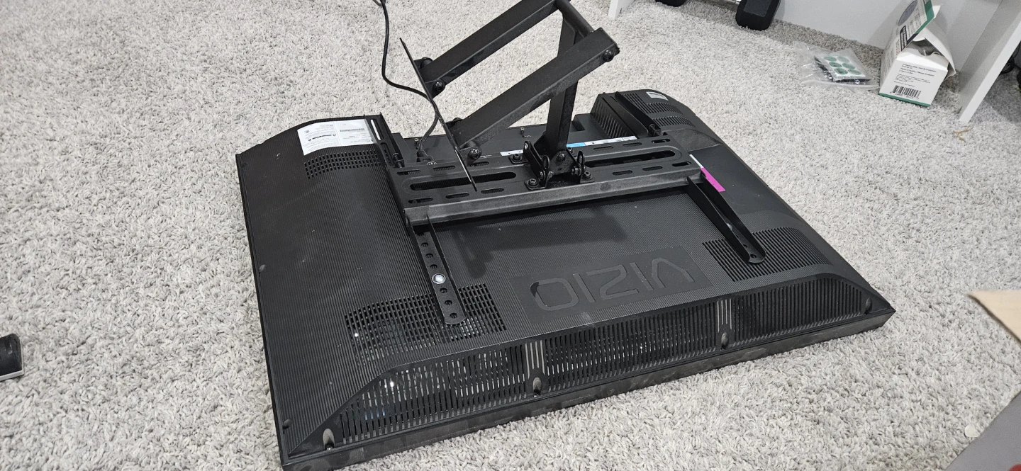 Vizio TV with Remote and Wall Mount - photo 2