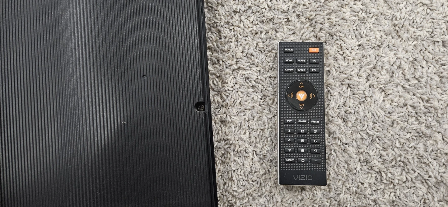 Vizio TV with Remote and Wall Mount - photo 3