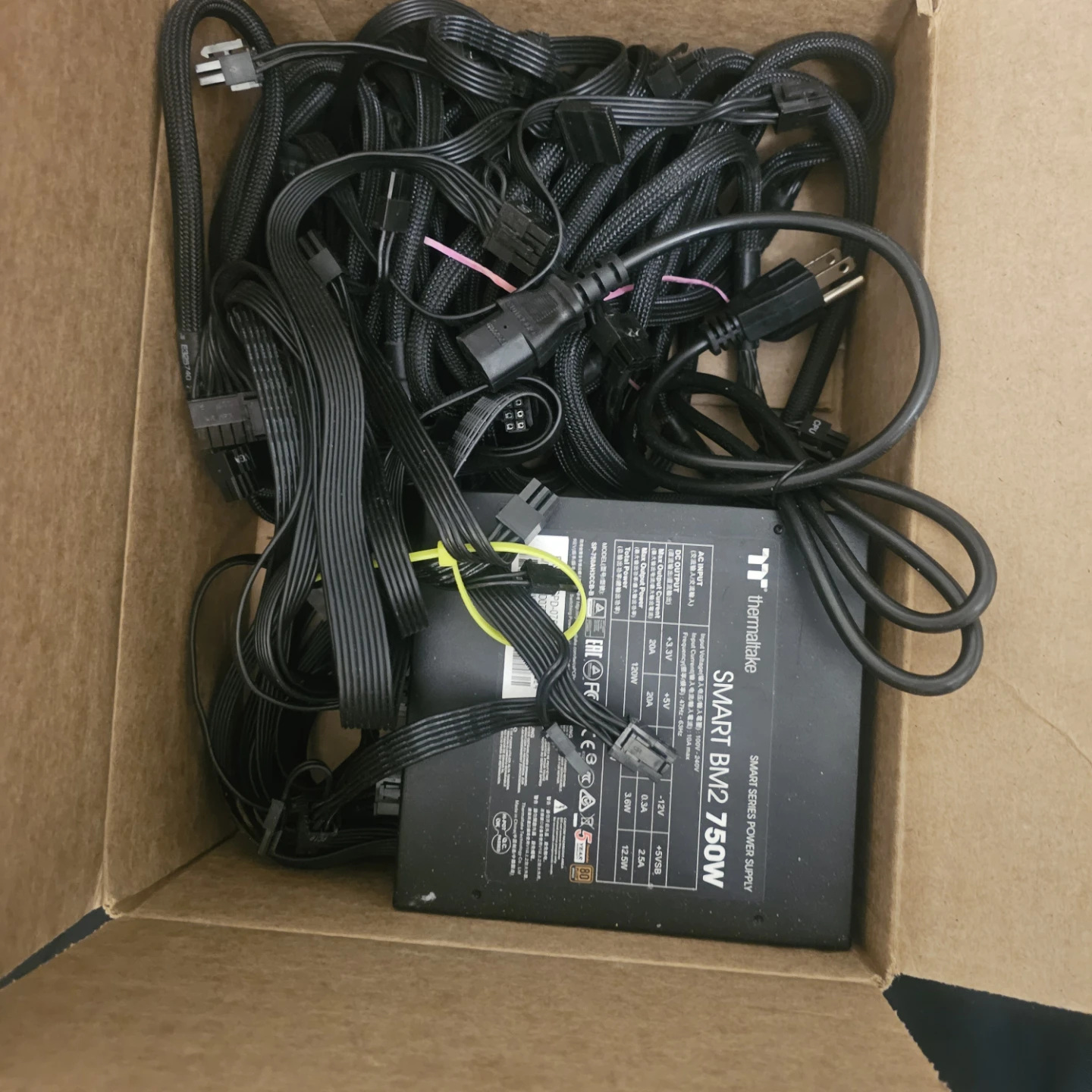 Computer Parts Bundle: Graphics Card, Power Supply, and More - photo 4