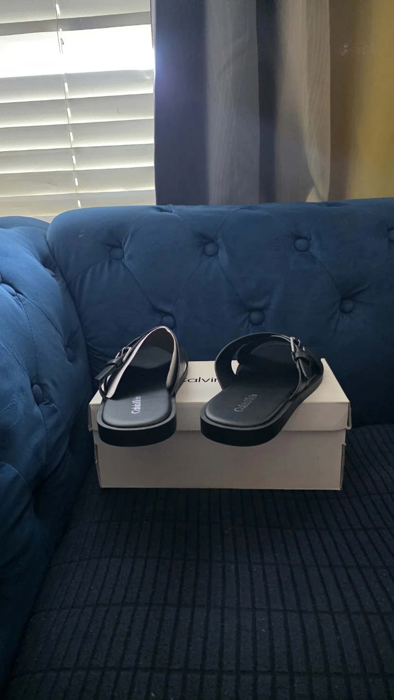 Calvin Klein Black Leather Criss-Cross Strap Sandals with Box - photo 5
