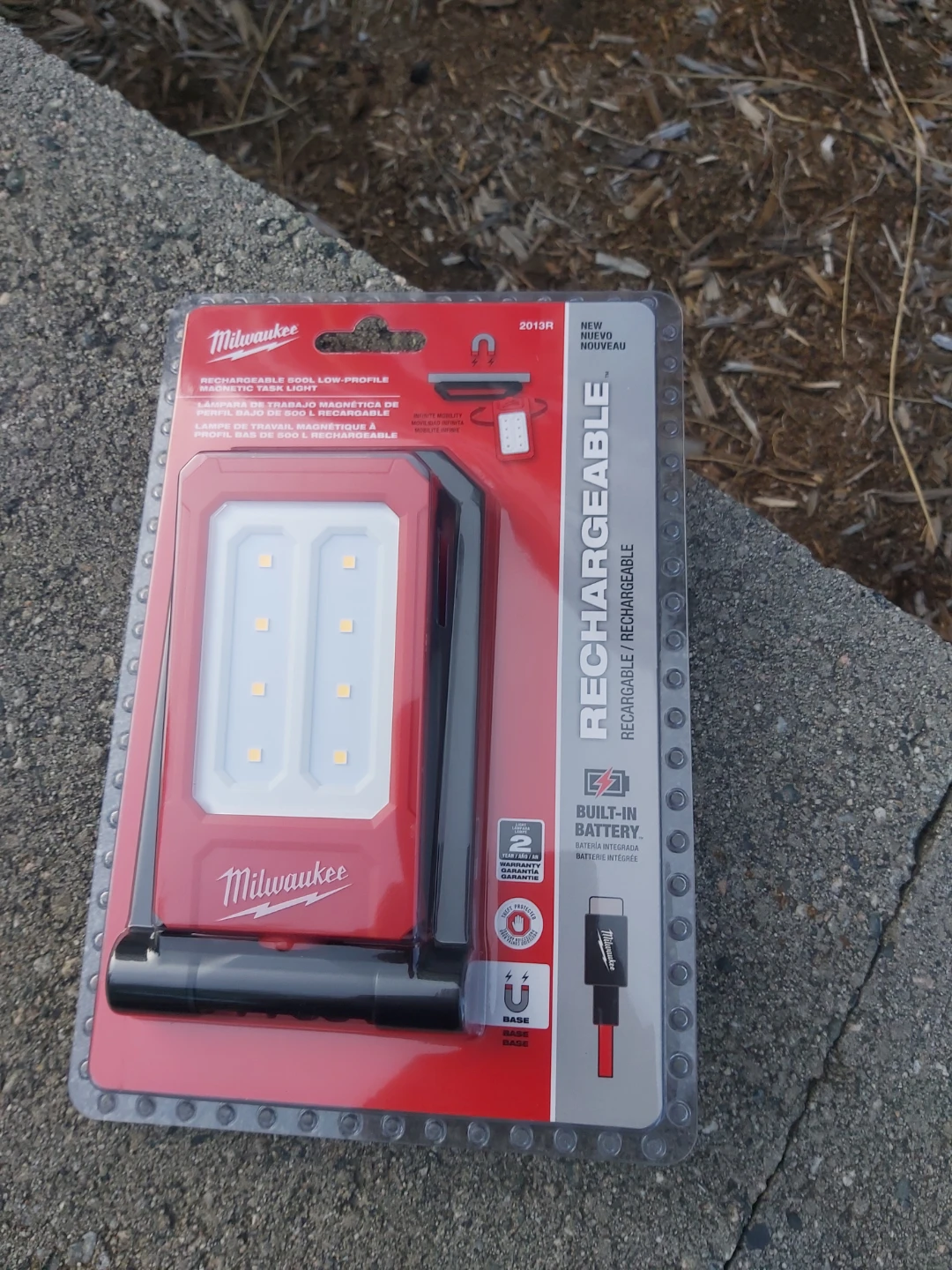 Milwaukee Rechargeable Magnetic Task Light 2013R