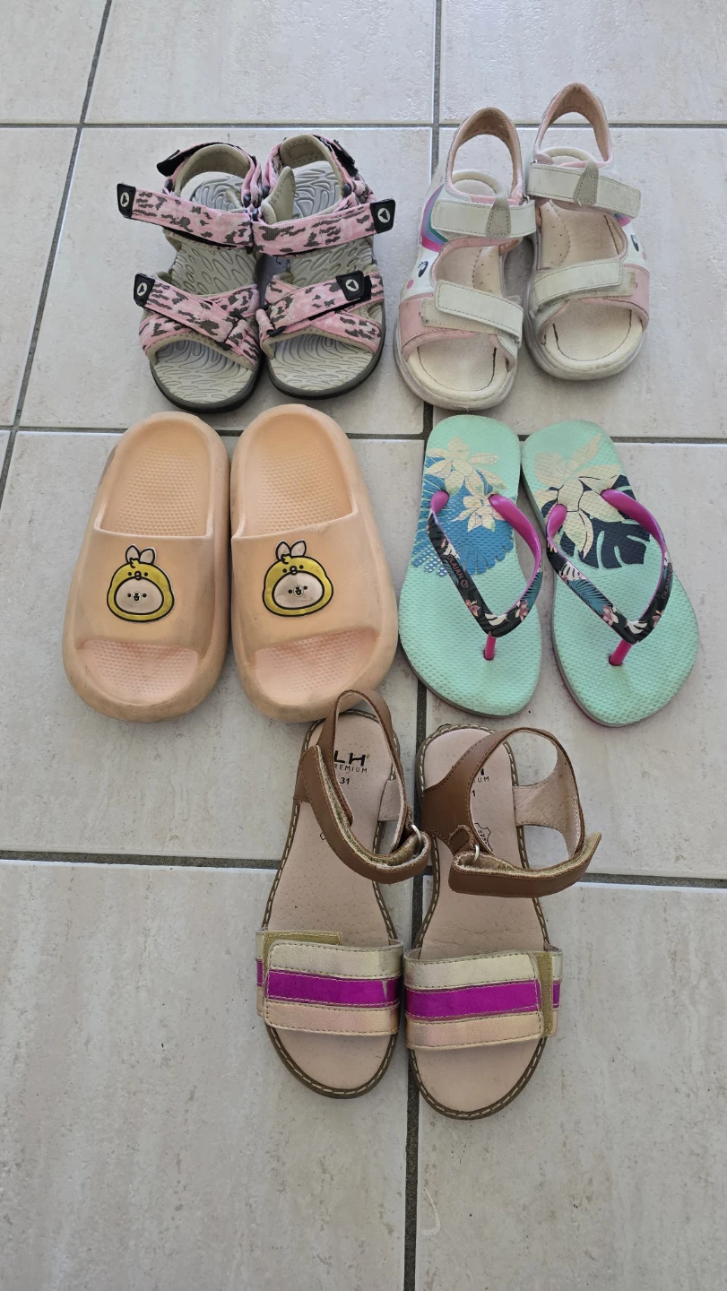 Bundle Kids Sandals, Flip Flops, and Slides Bundle Size 13Youth