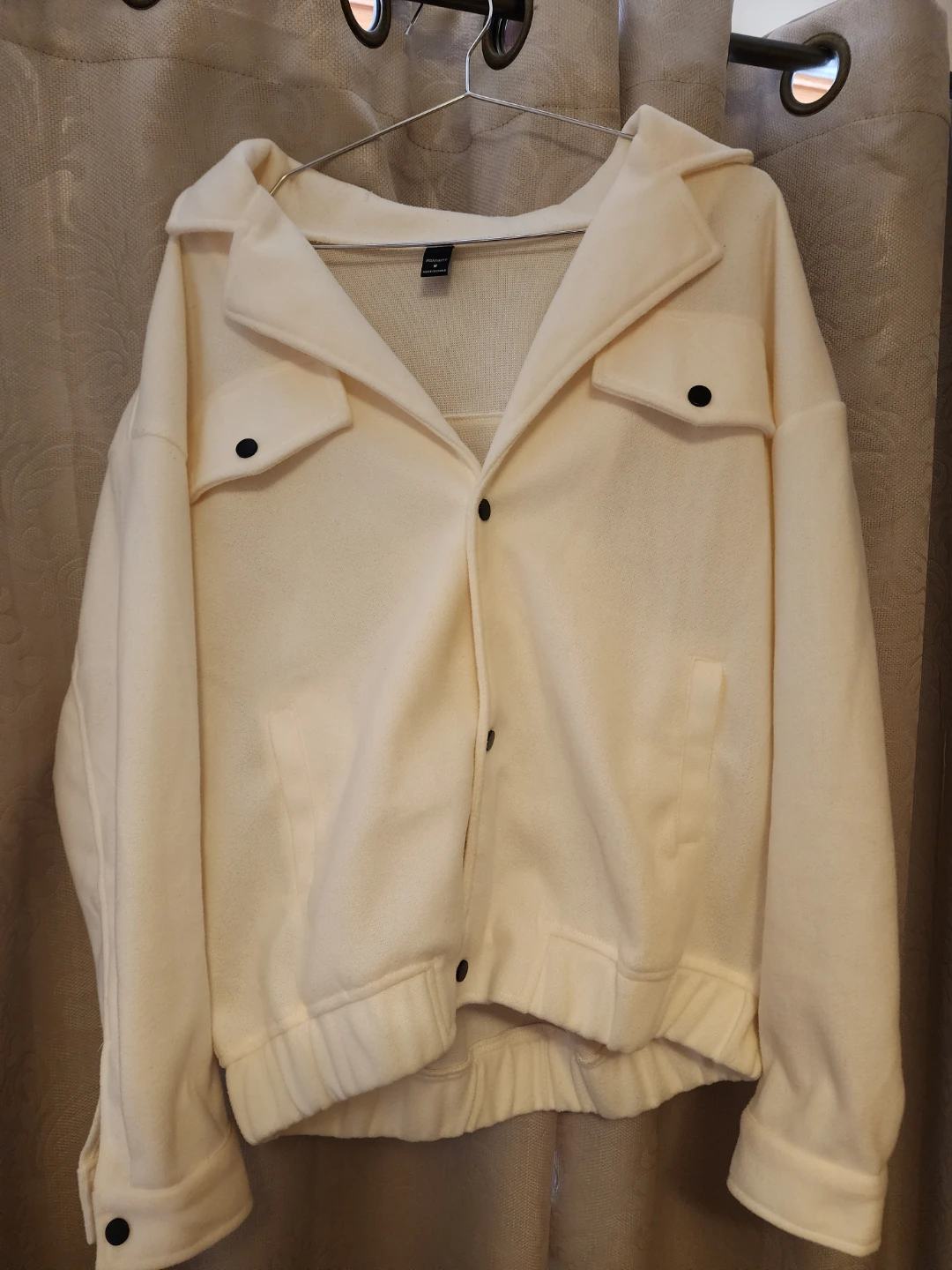 Cozy Cream Teddy Fleece Jacket with Pockets - Size [M]