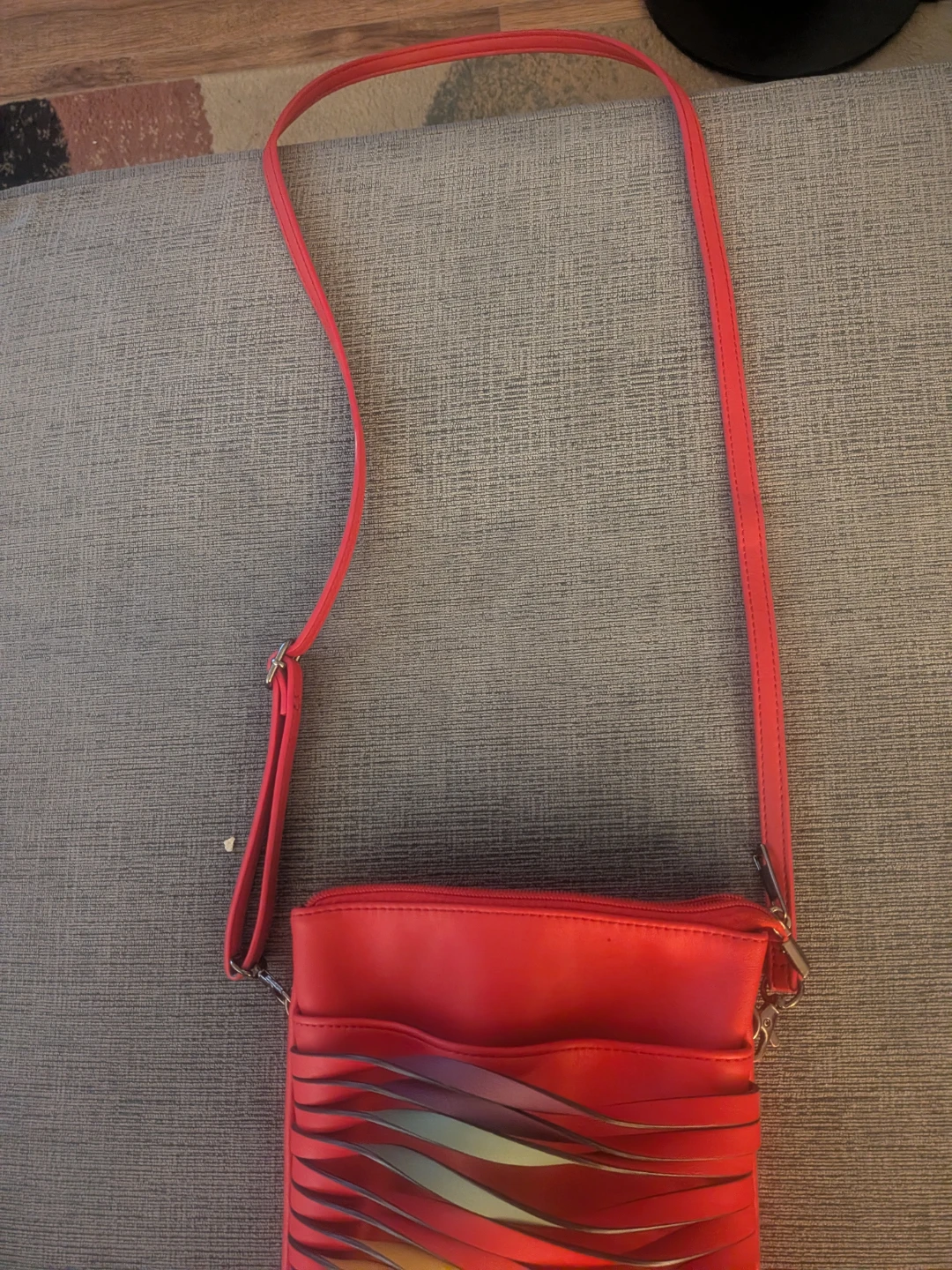 Rainbow Twist purse pick up in st Albert - photo 4