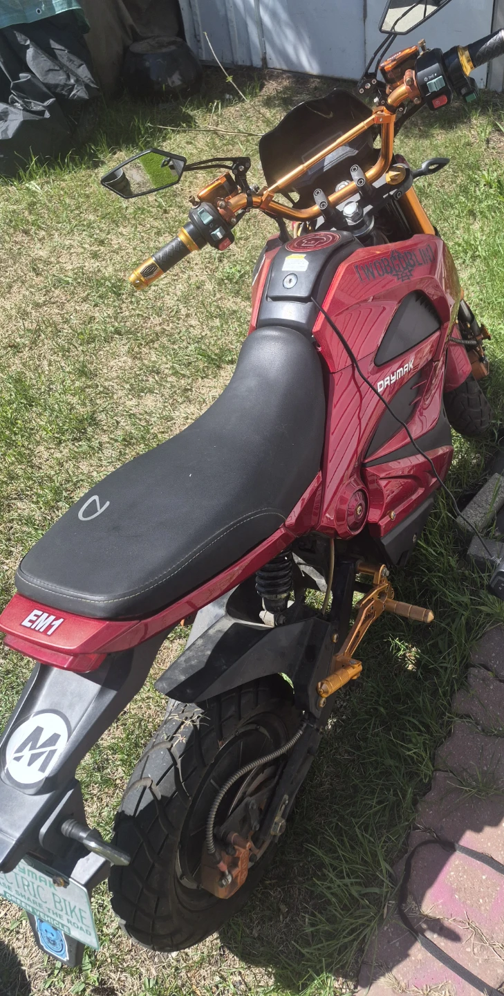 Daymak EM1 Electric Bike