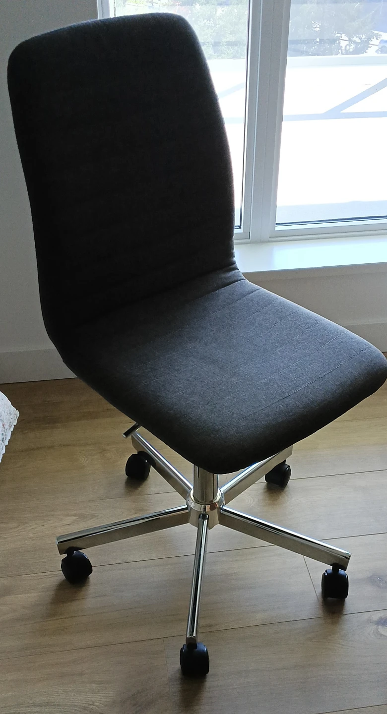New Grey Swivel Office Chair