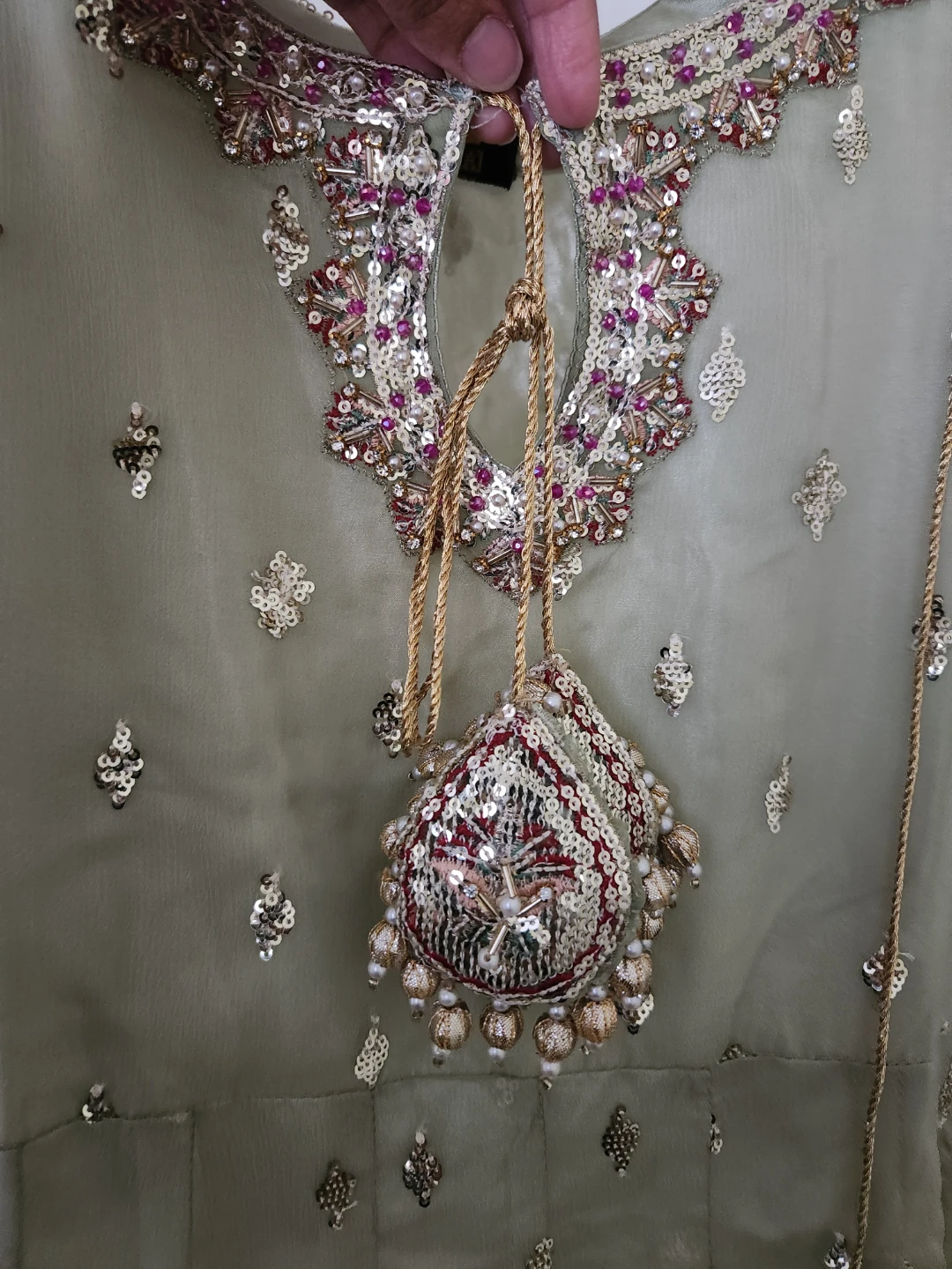 Beautiful long frock - photo 3
