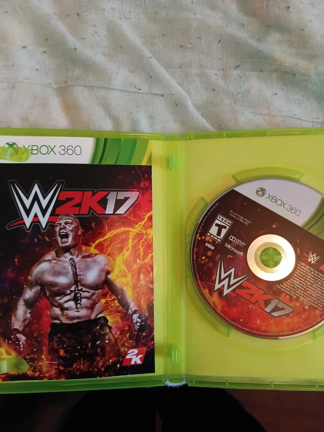 Xbox 360 WWE 2K17 Game - photo 2