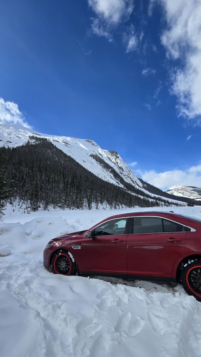 2013 Ford Taurus SEL (AWD) URGENT!!!