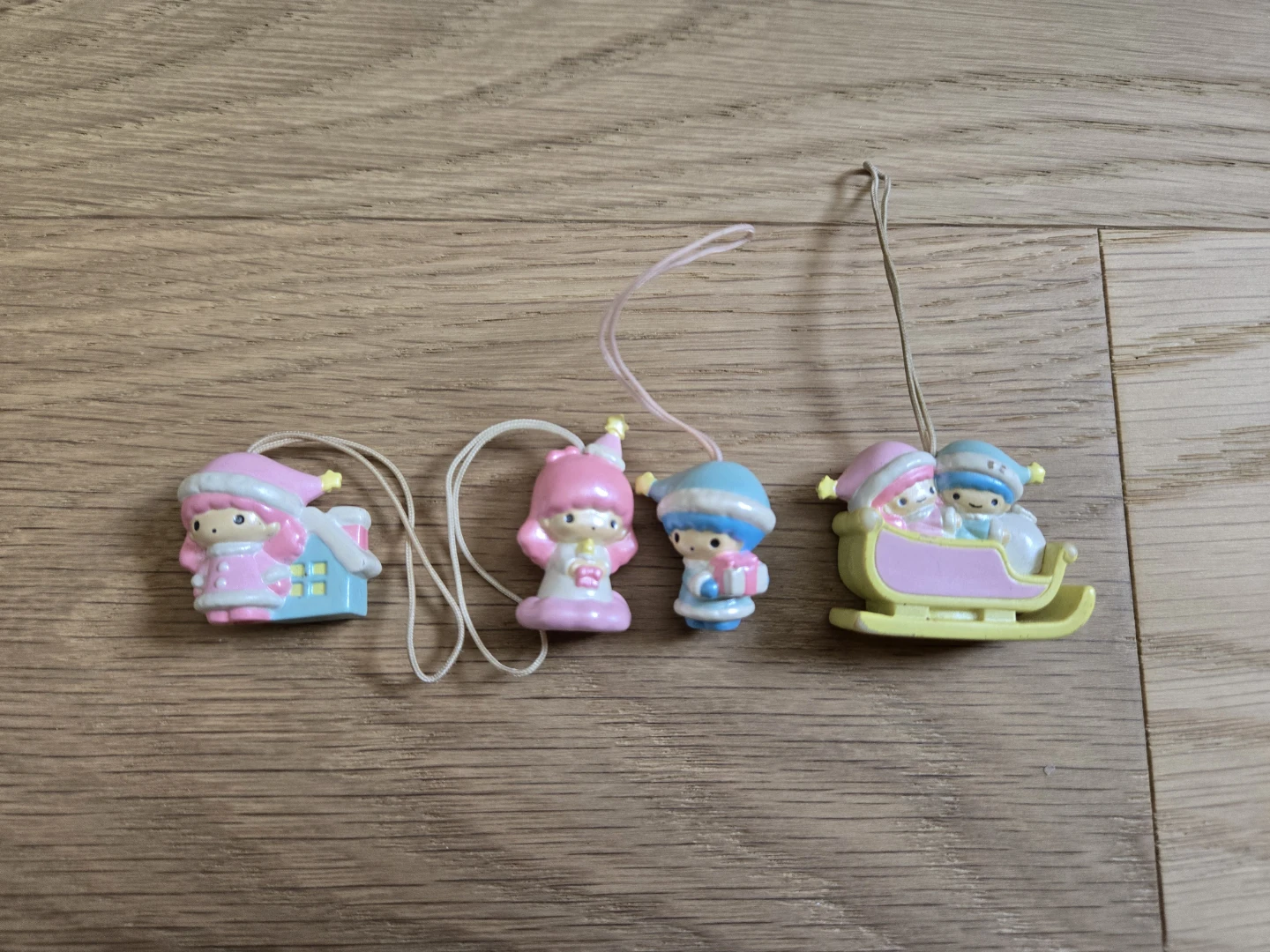 Vintage 2005 Little Twin Stars Christmas Ornaments Keychain - photo 2