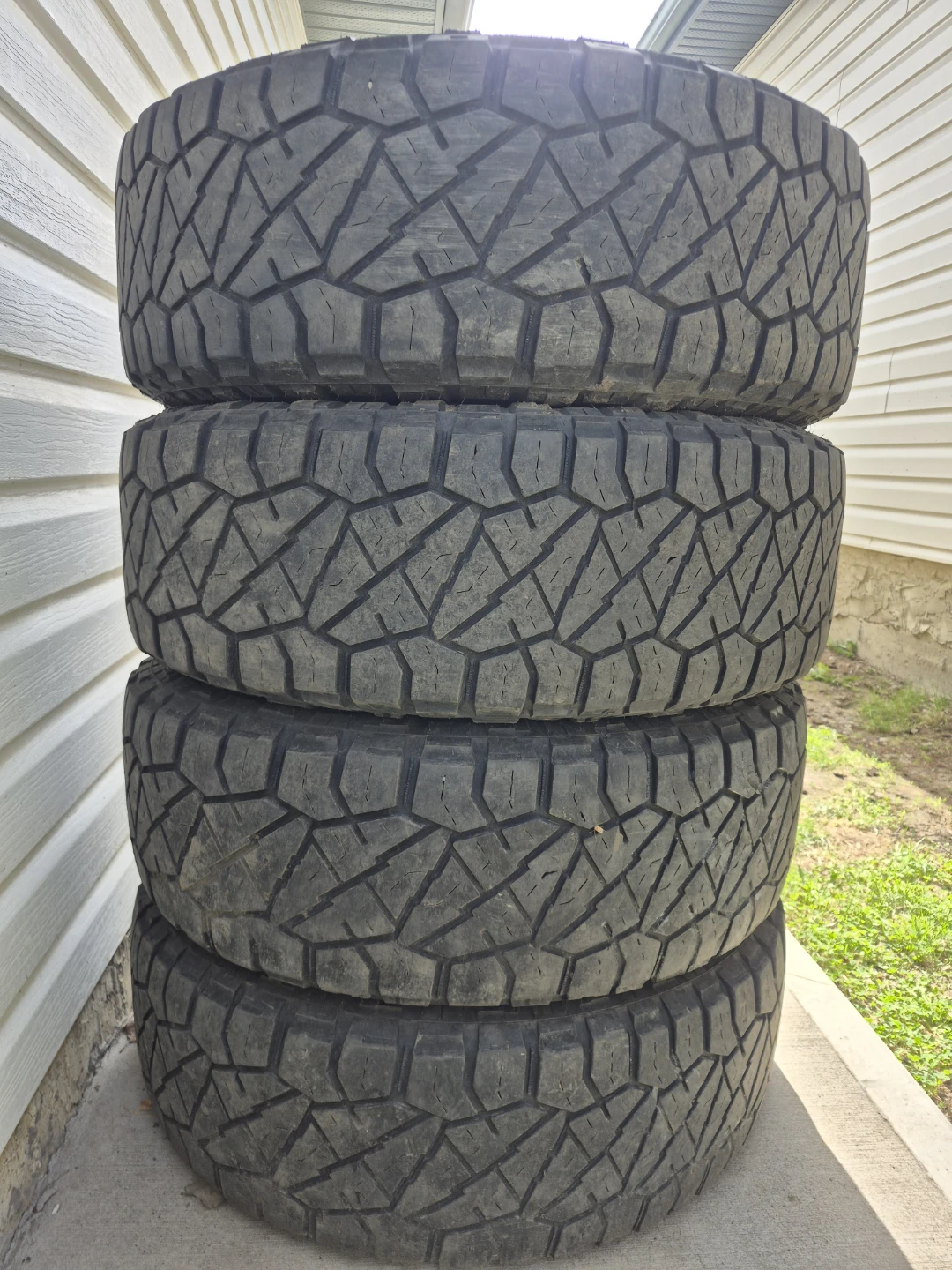BFGoodrich All-Terrain T/A KO2 LT285/70R18 Tires - photo 3