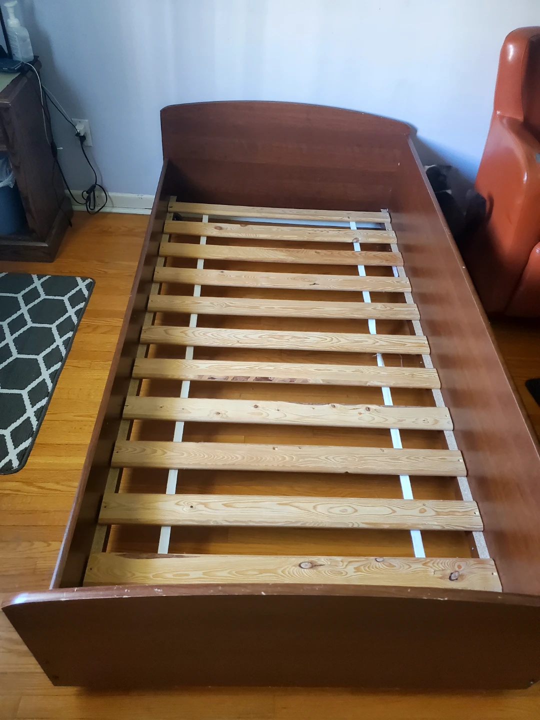 Single full bed - photo 4