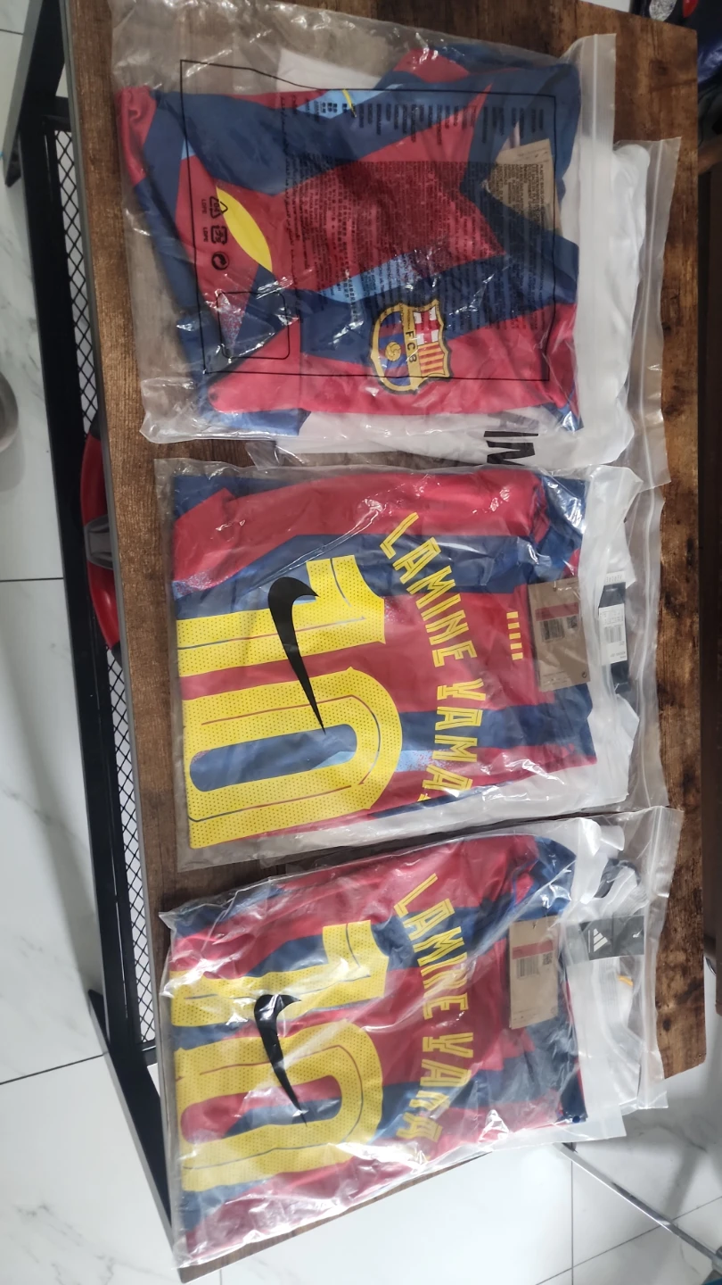 Soccer Jerseys: Real Madrid, fcBarcelona, - photo 5