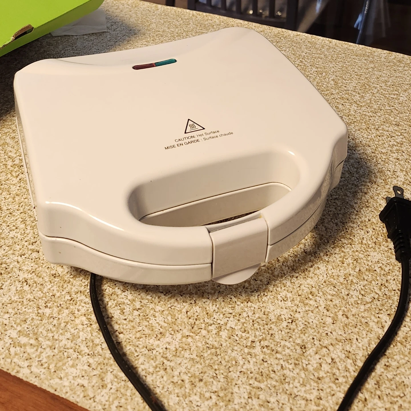 Everyday Essentials Sandwich Maker - photo 2
