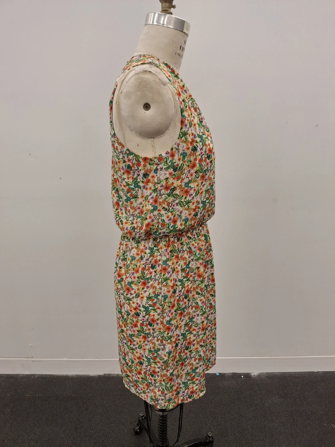 NEW H&M floral dress - size 10 - photo 4