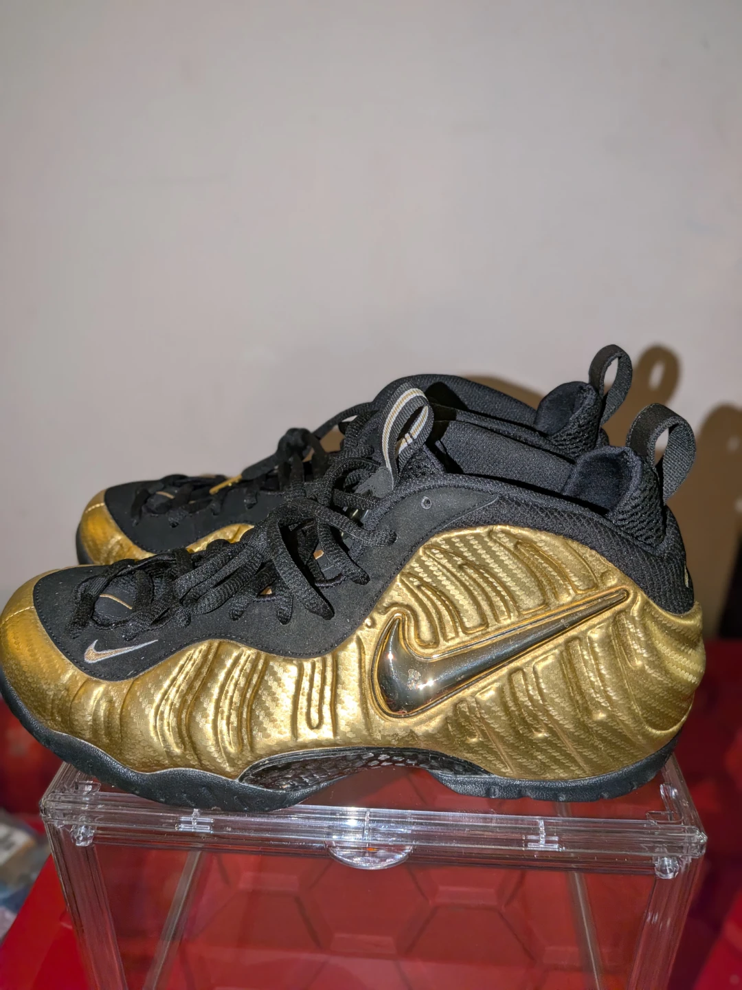 Nike Air Foamposite One Gold sneakers