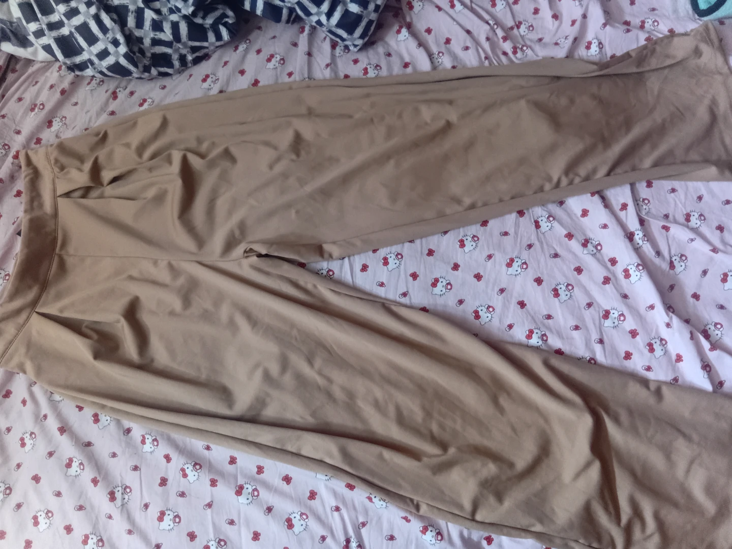 Women's White Collared Shirt and Brown Top Set - photo 2