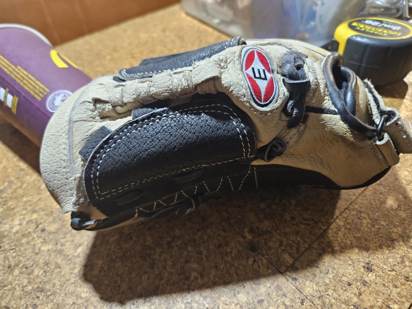 Easton Baseball Glove - photo 3