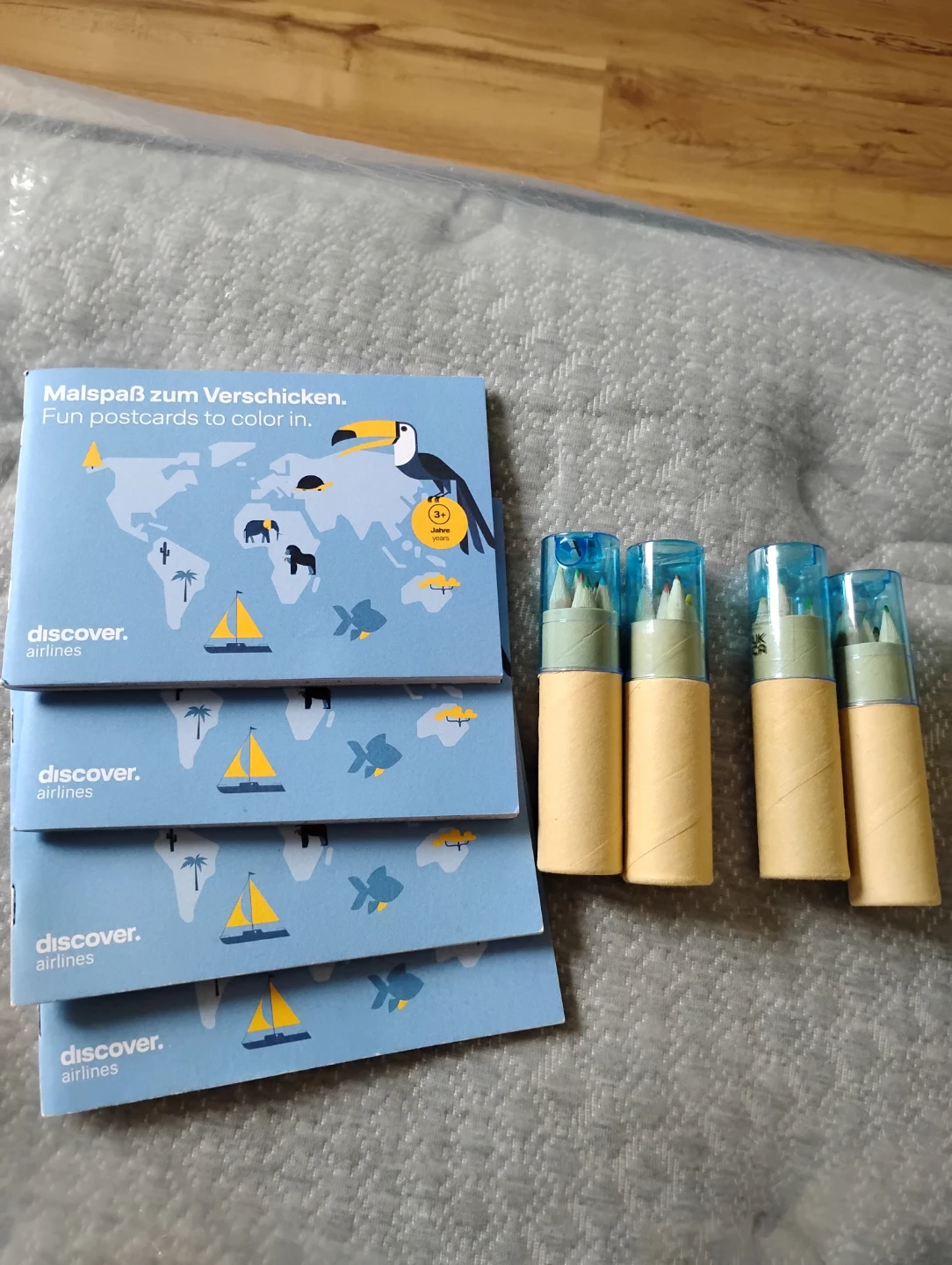 Coloring Postcards and Pencils Set
