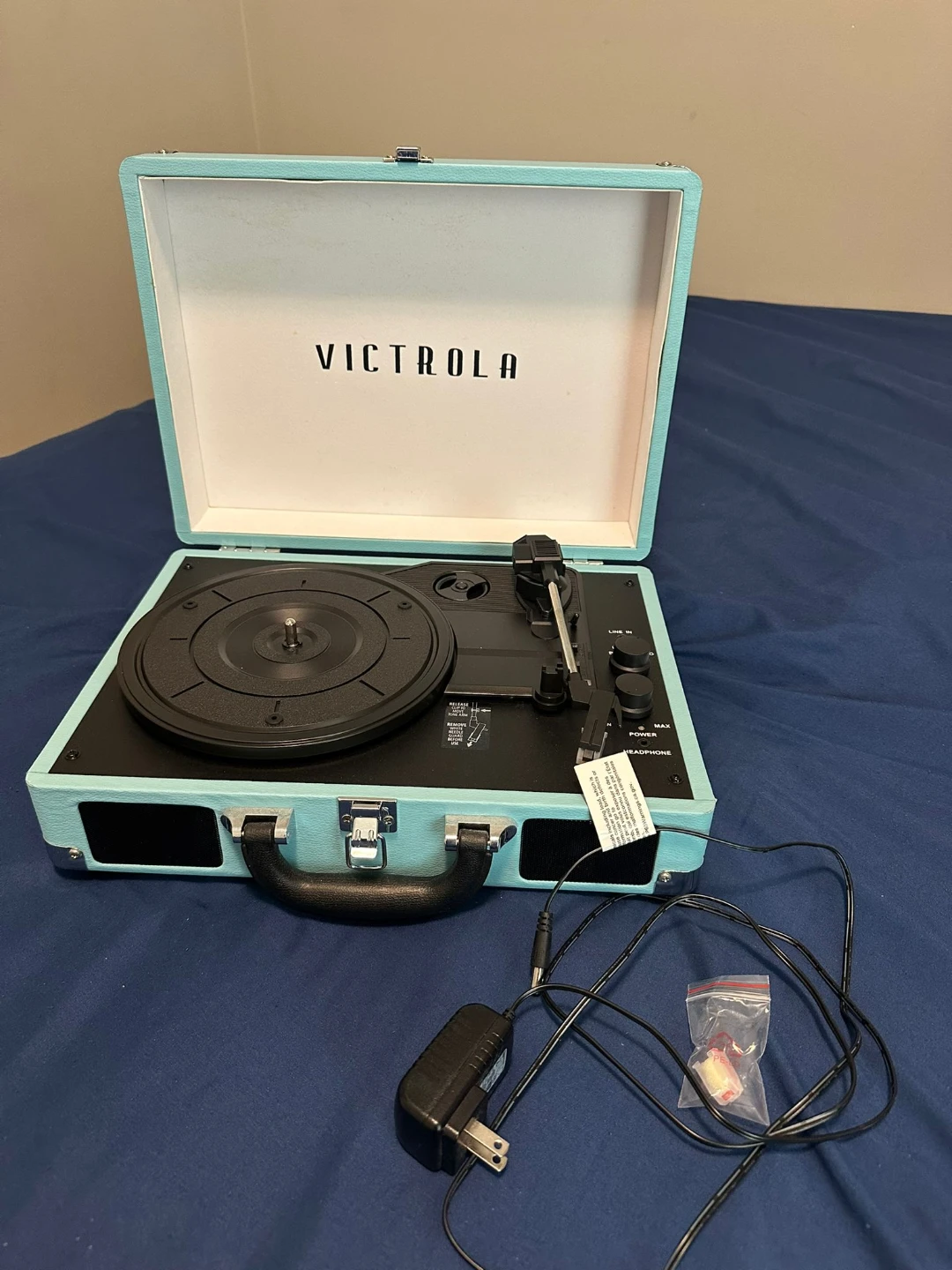 Victrola Bluetooth Turntable VSC-550BT - Teal - photo 2