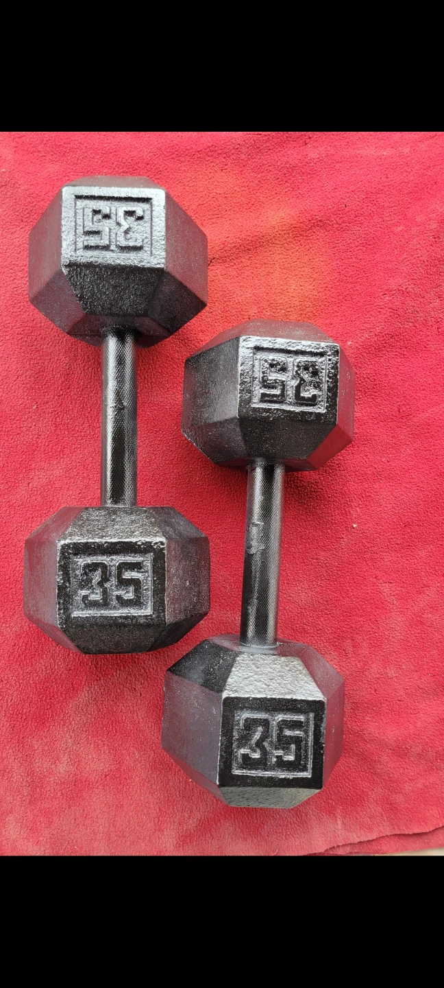 SET OF 35LB.  HEXHEAD DUMBBELLS TOTAL 70LBs