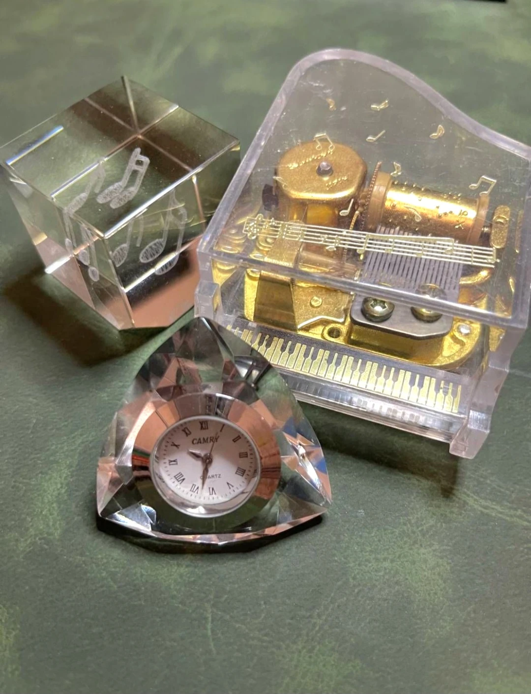 Camry Quartz Clock with Music Box and Crystal Cube