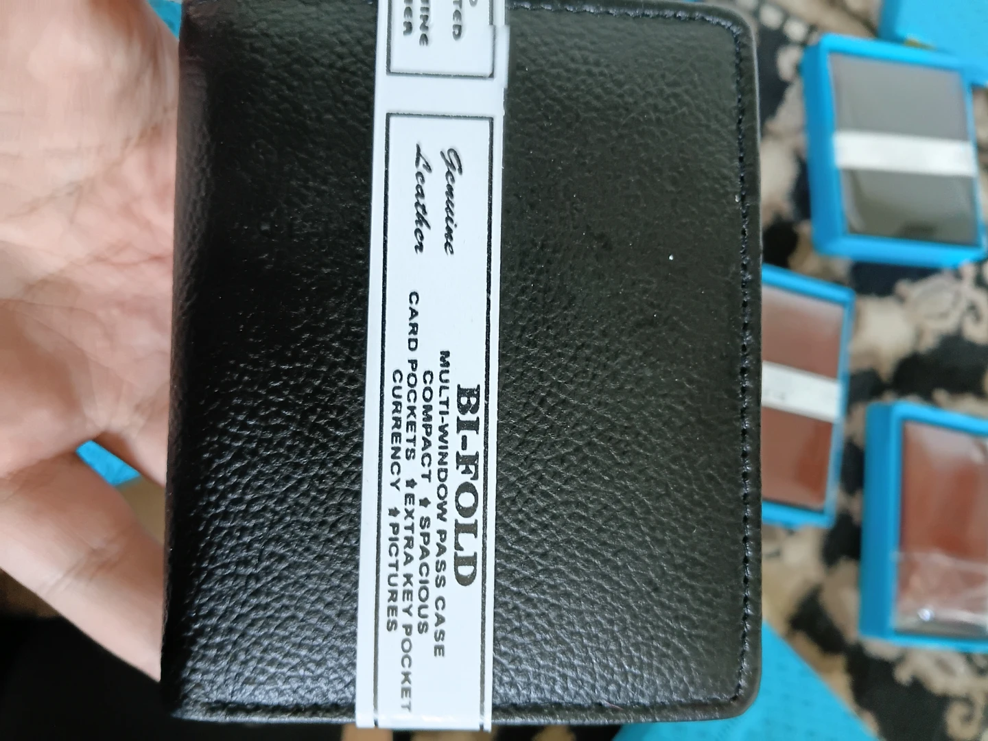 Genuine Leather Bi-Fold Wallet with Multiple Card Slots - photo 5