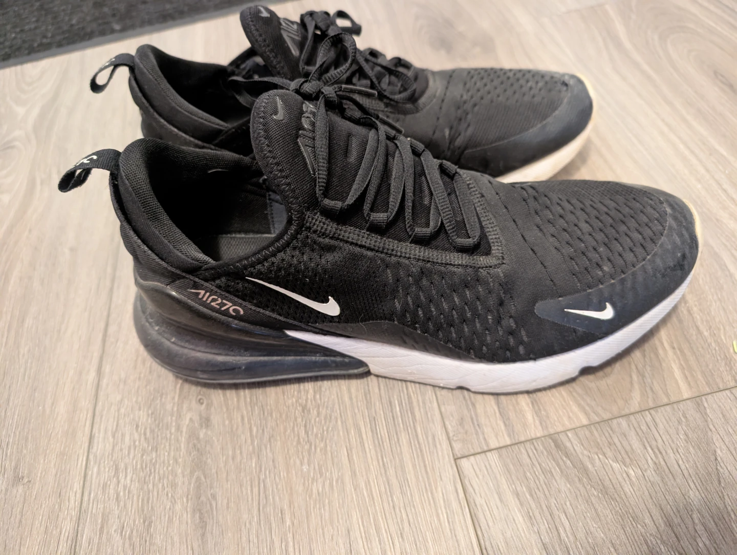 Nike Air Max 270 Black Running Shoes