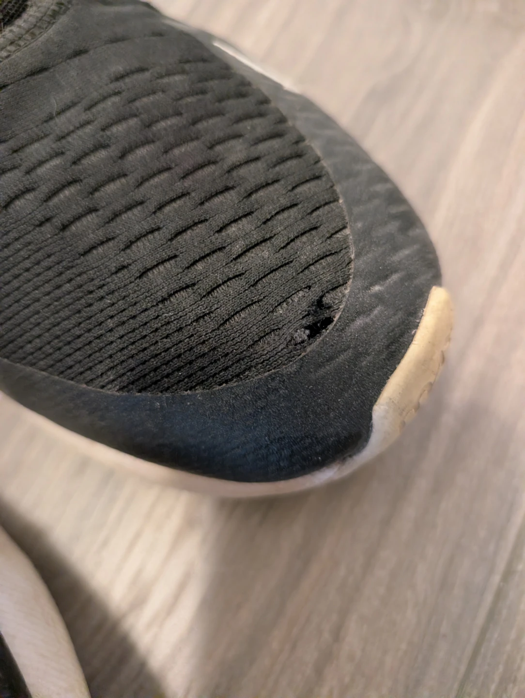 Nike Air Max 270 Black Running Shoes - photo 3