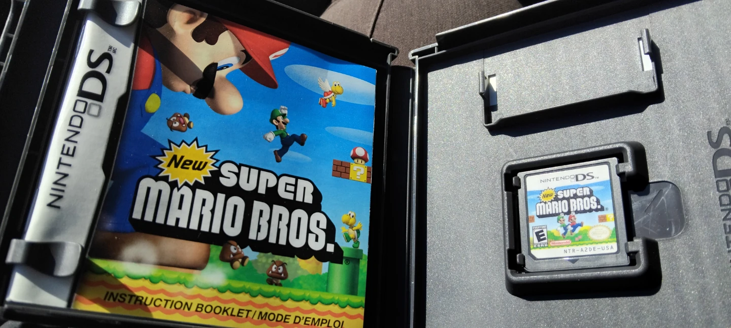 New Super Mario Bros. for Nintendo DS - photo 2