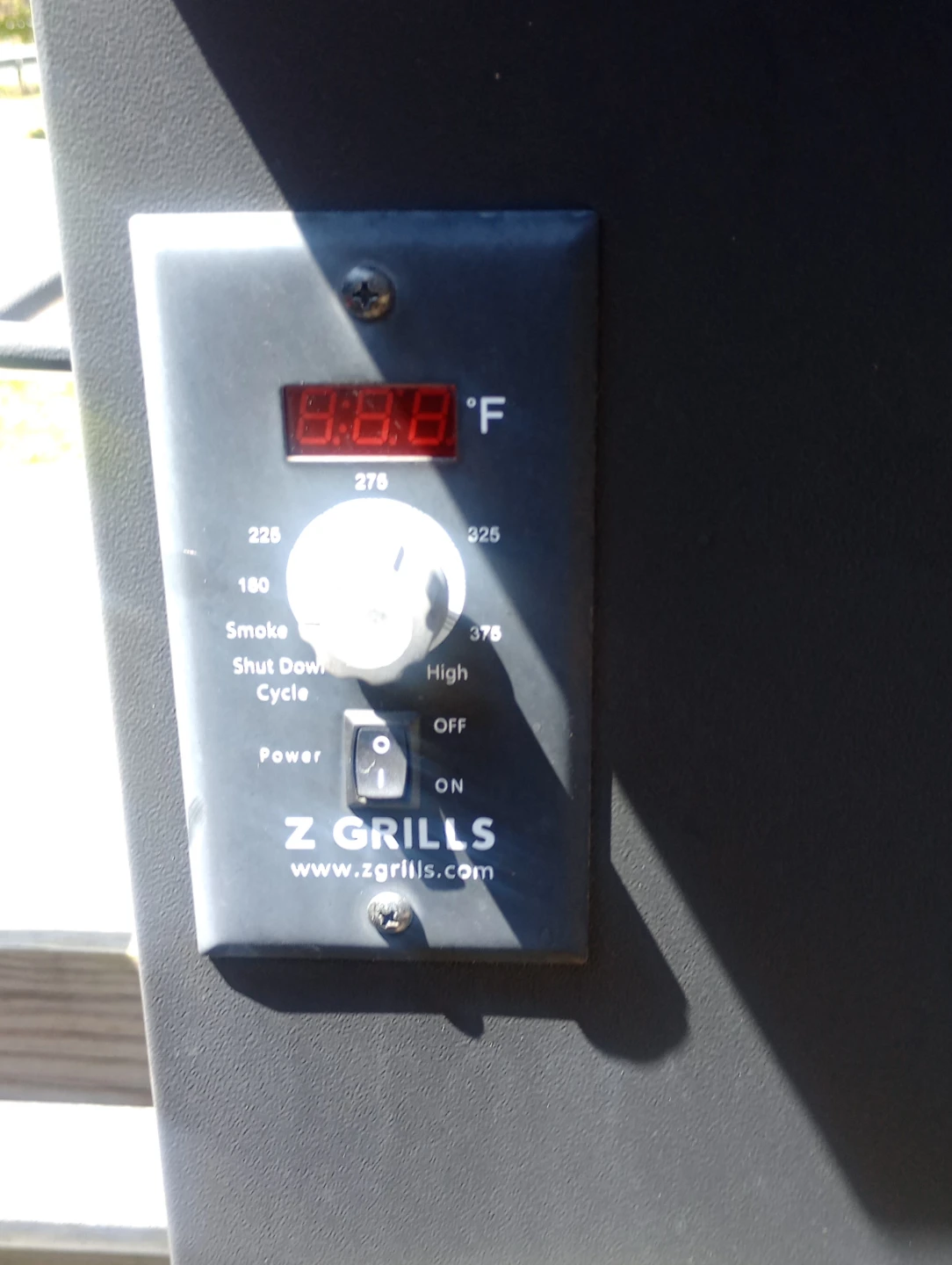 Z Grills Wood Pellet Grill - photo 3