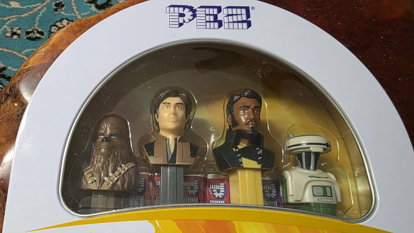 PEZ Star Wars Collectible Gift Tin 2018 .. - photo 2