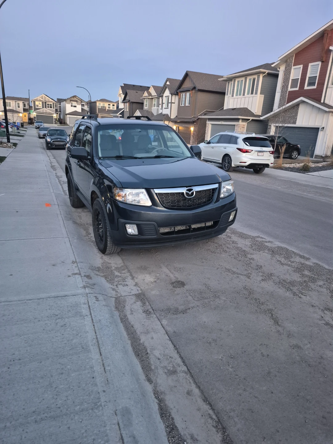 Mazda Tribute SUV - photo 3