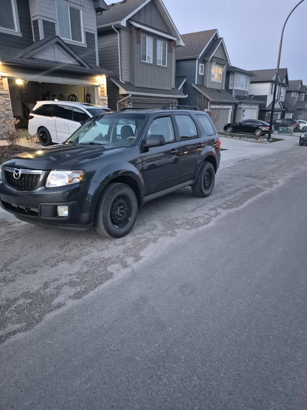 Mazda Tribute SUV - photo 5