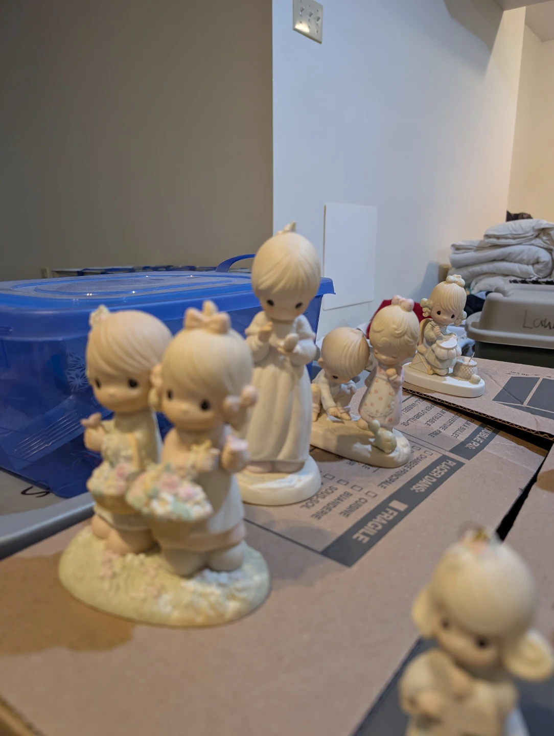 Precious Moments Figurines Collection - photo 2