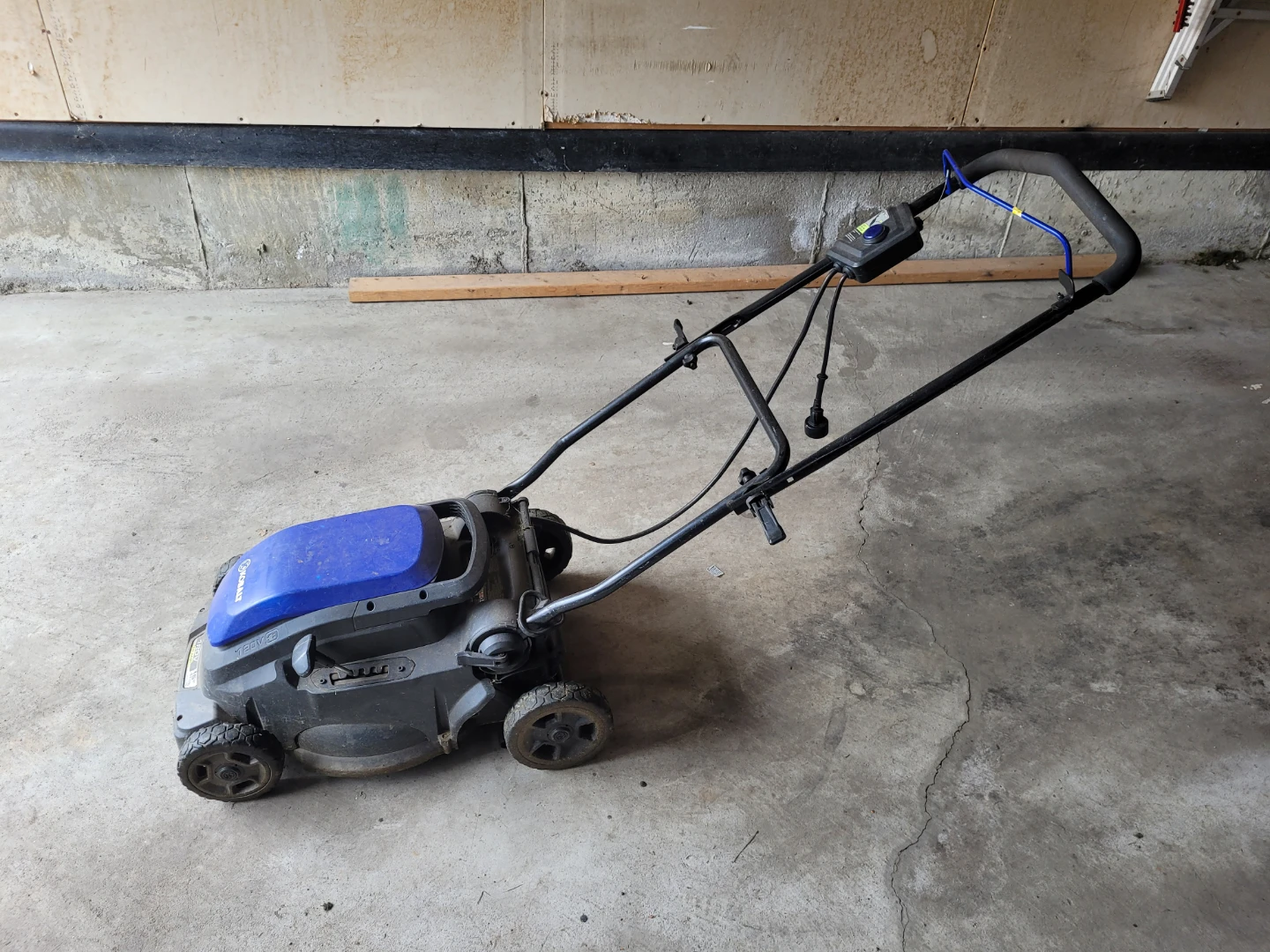 Electric Lawn Mower - photo 2