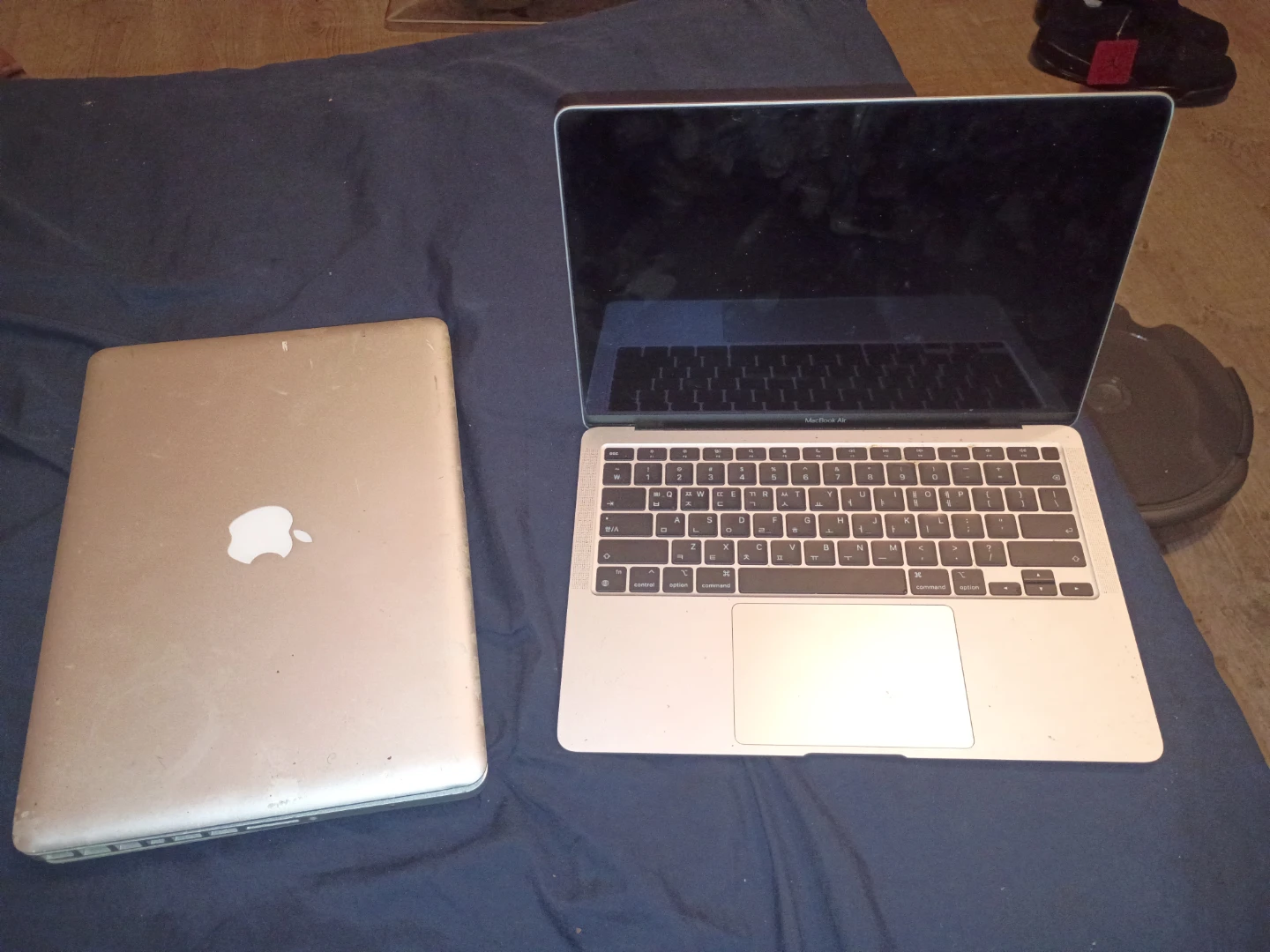 Apple MacBook Pro & MacBook Air Laptops - photo 2